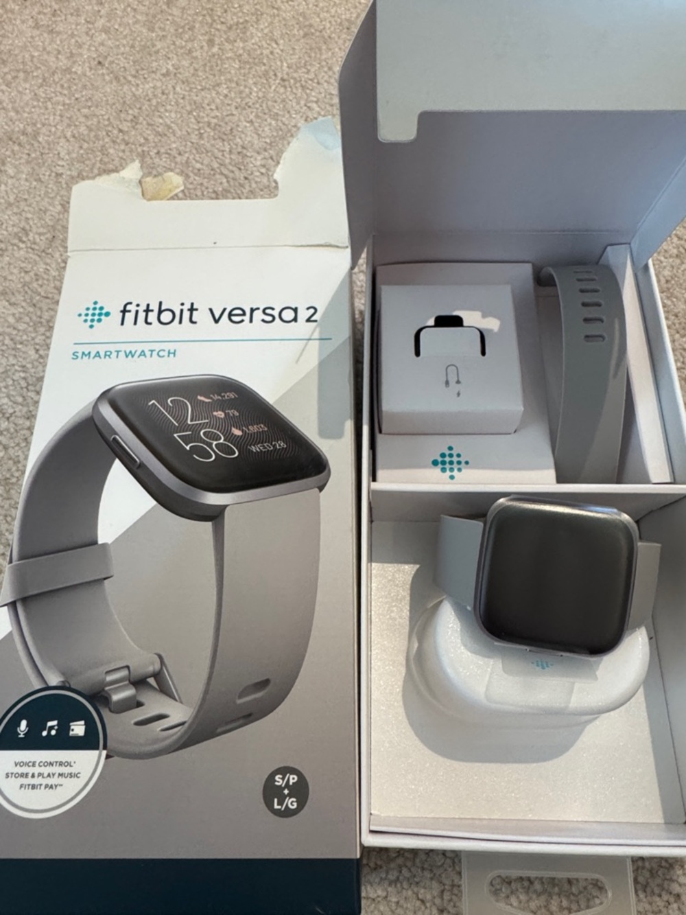 fitbit Versa 2 Smartwatch in Light Gray